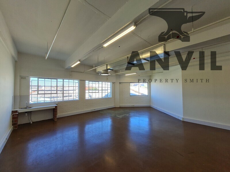 Woodlands House,17 Woodlands Rd - 009- Second Floor property image 3