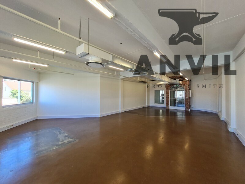 Woodlands House,17 Woodlands Rd - 009- Second Floor property image 5