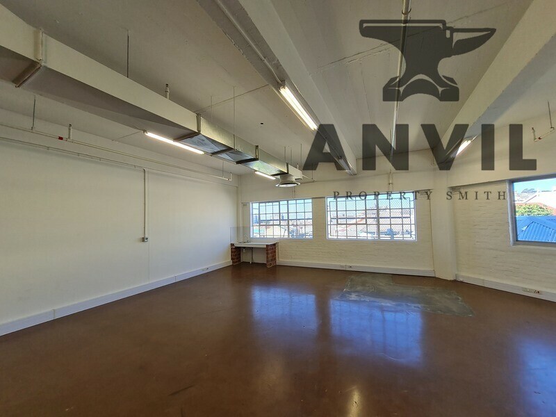 Woodlands House,17 Woodlands Rd - 009- Second Floor property image 9