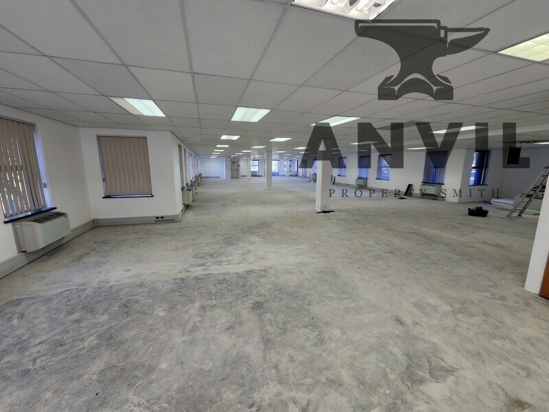 River Park, Mowbray - Liesbeek House , Gr Floor Left & Right Wing   property image 15