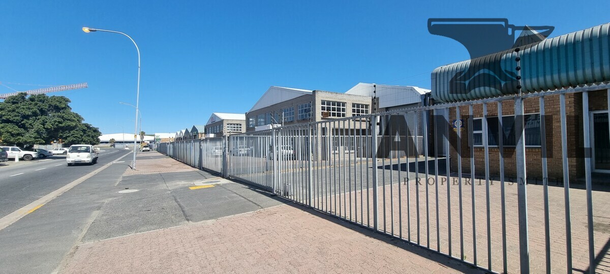 Warehouse to let 21 Junction Road Parow Industrial Anvil Property Smith