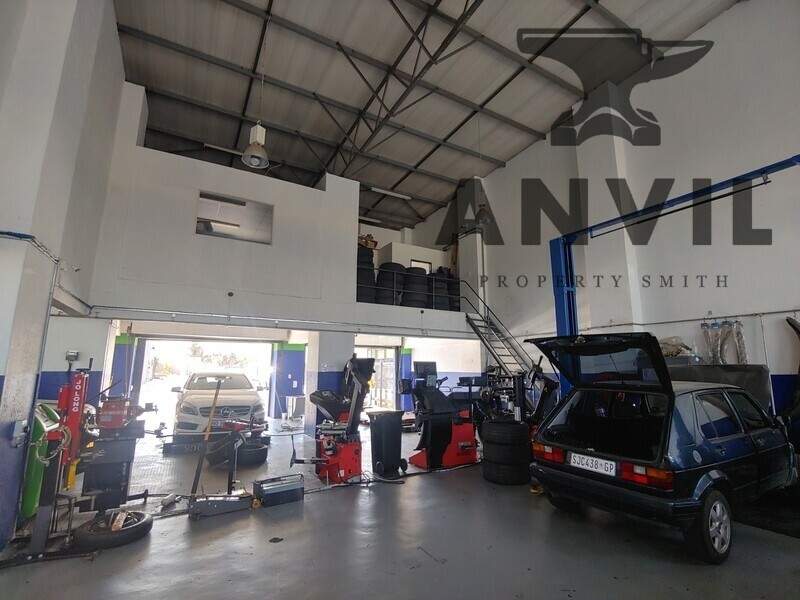 122 North Rand Road Freestanding Workshop - Entire Property property image 2