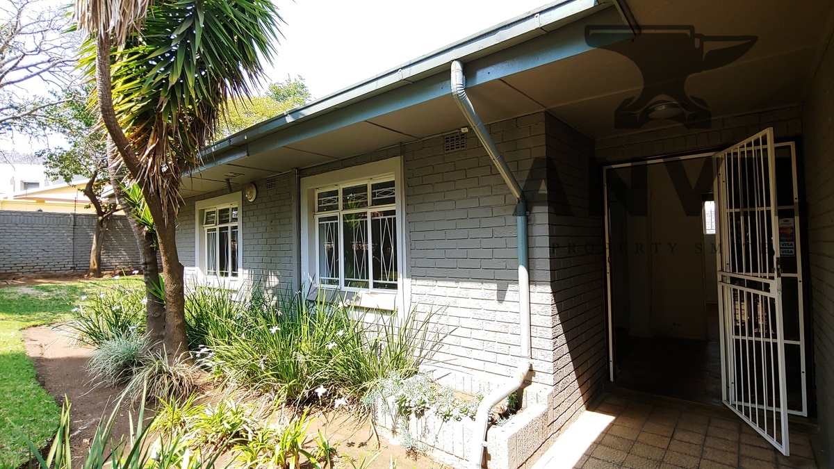 Office for sale 77 Thomas Edison Street Menlo Park Anvil Property Smith