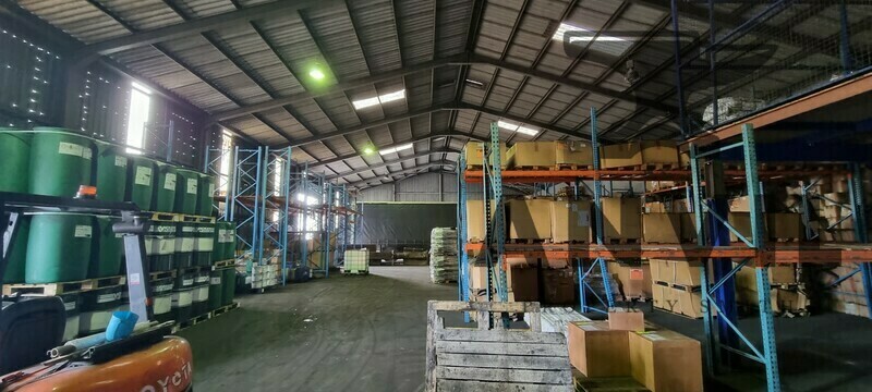 22 Reuben Kaye Rd, Parow Industrial, Cape Town - Freestanding Retail Warehouse property image 3