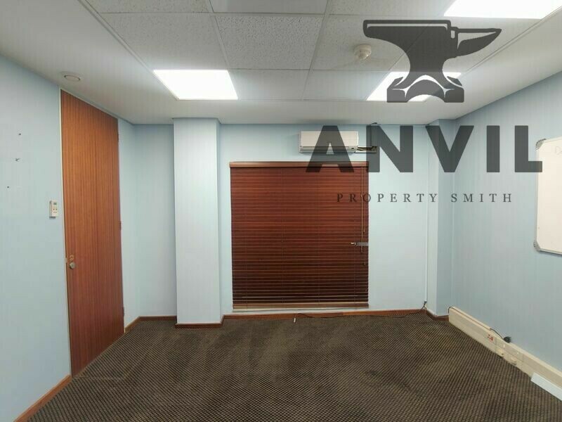 48 Milkyway - Entire Building property image 16