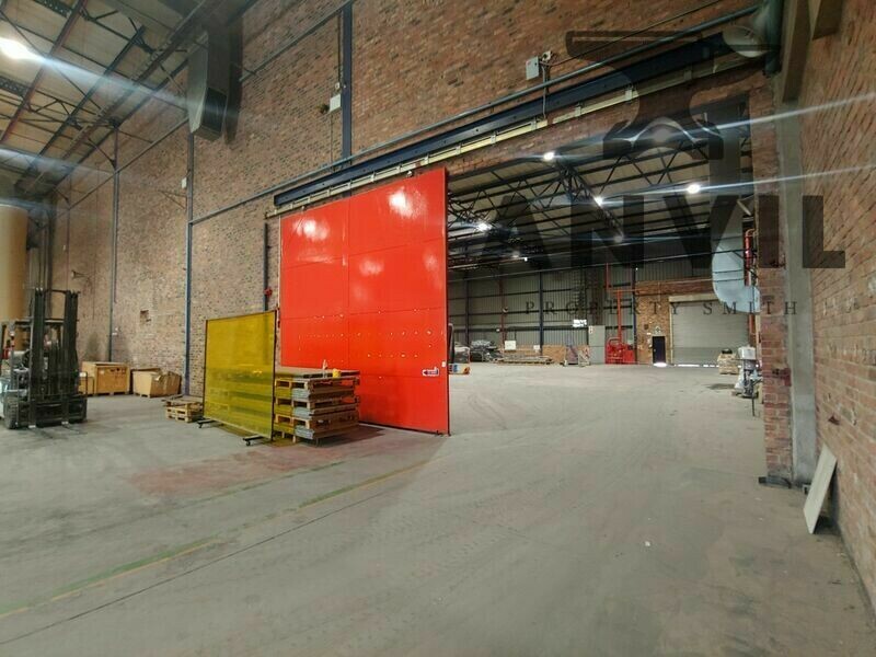 48 Milkyway - Entire Building property image 9