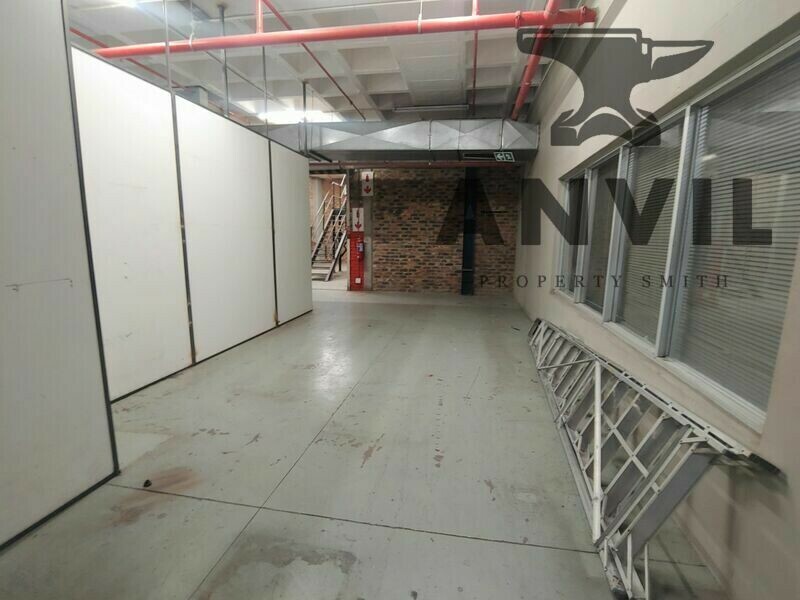 48 Milkyway - Entire Building property image 32