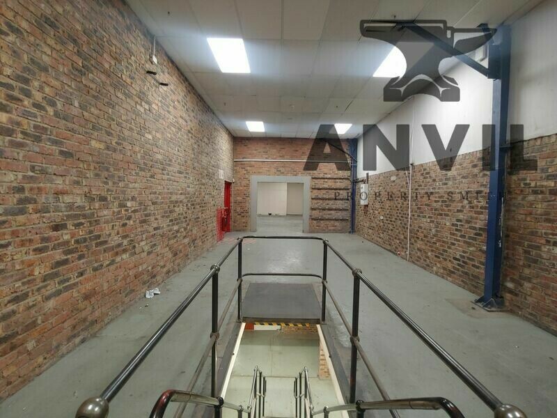 48 Milkyway - Entire Building property image 12