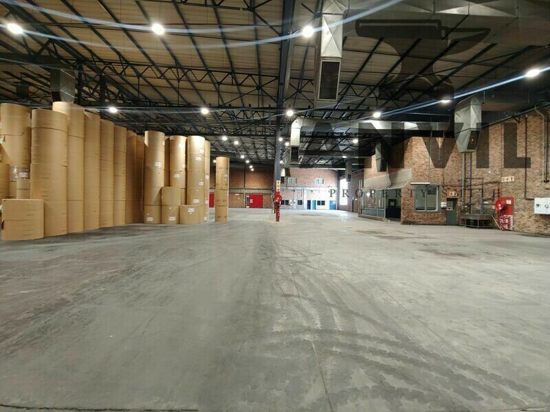 48 Milkyway - Entire Building property image 39