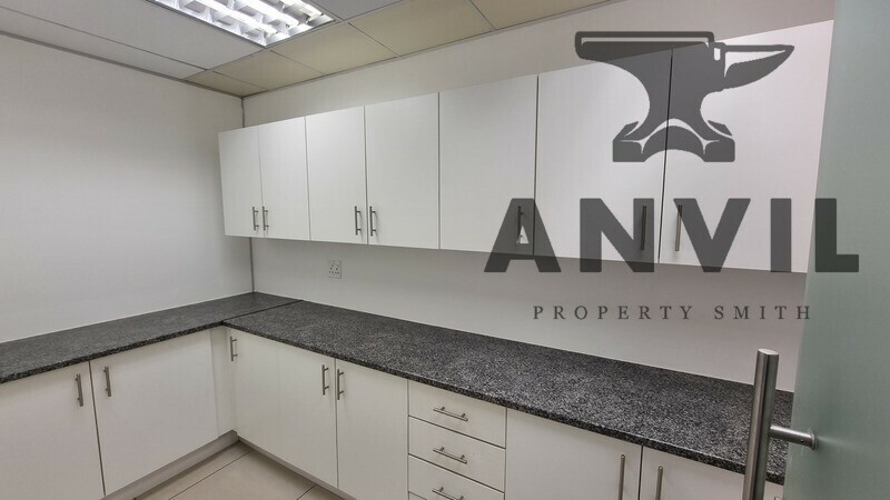 Culross Court, Bryanston - North Block - FF LHS property image 3