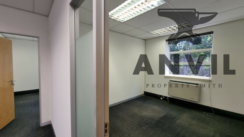 Culross Court, Bryanston - North Block - FF LHS property image 11