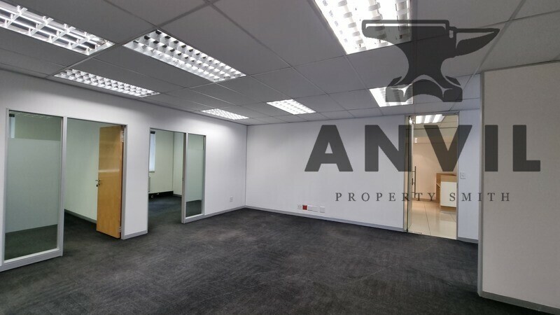 Culross Court, Bryanston - North Block - FF LHS property image 14