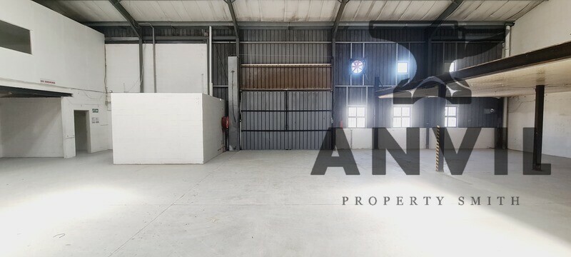 4 Platinum Crescent - Unit 5 property image 2