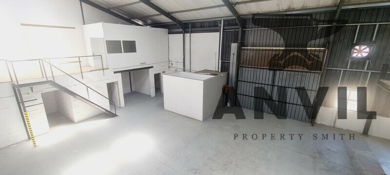 4 Platinum Crescent - Unit 5 property image 5