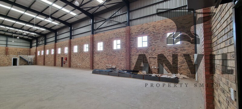 12 Langkloof Street - Ground Floor Unit 2 - Large Industrial warehouse to let with 8.5 meters roof height in Alrode South - 1804sqm property image 2