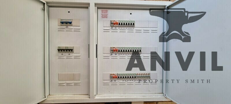 12 Langkloof Street - Ground Floor Unit 2 - Large Industrial warehouse to let with 8.5 meters roof height in Alrode South - 1804sqm property image 5