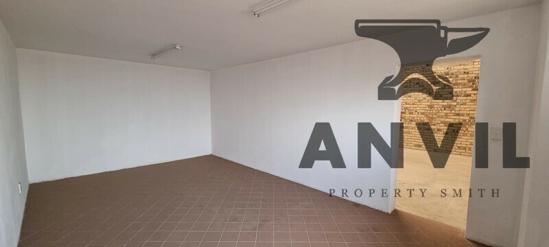 12 Langkloof Street - Ground Floor Unit 2 - Large Industrial warehouse to let with 8.5 meters roof height in Alrode South - 1804sqm property image 13