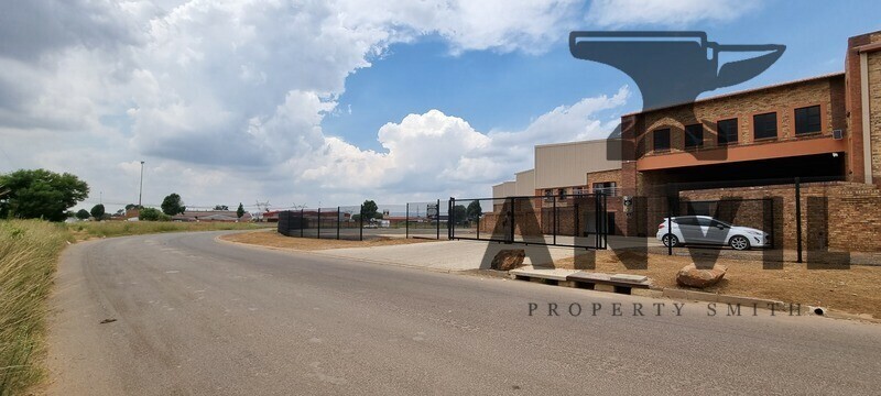 12 Langkloof Street - Ground Floor Unit 2 - Large Industrial warehouse to let with 8.5 meters roof height in Alrode South - 1804sqm property image 31