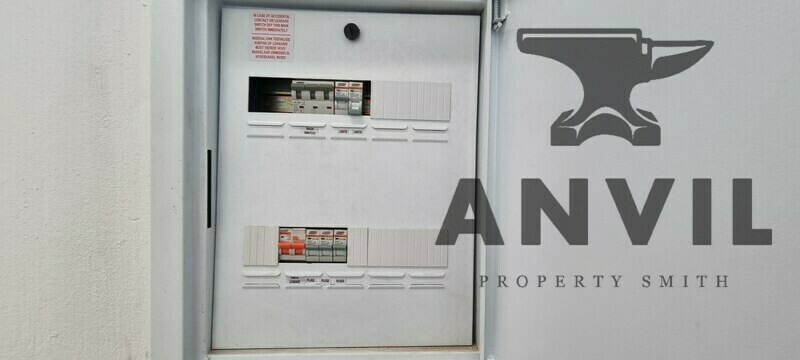 12 Langkloof Street - Ground Floor Mini Unit 3 - 210sqm Small industrial warehouse to let with good height to eaves in Alrode South property image 4