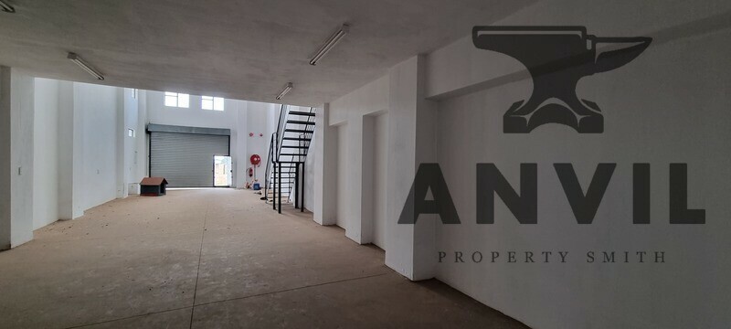 12 Langkloof Street - Ground Floor Mini Unit 3 - 210sqm Small industrial warehouse to let with good height to eaves in Alrode South property image 8