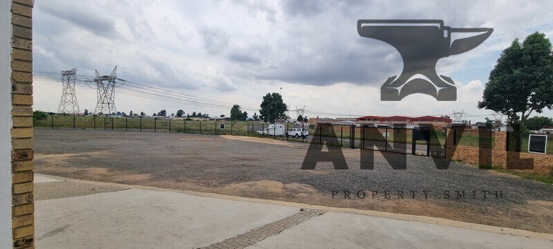 12 Langkloof Street - Ground Floor Mini Unit 3 - 210sqm Small industrial warehouse to let with good height to eaves in Alrode South property image 18