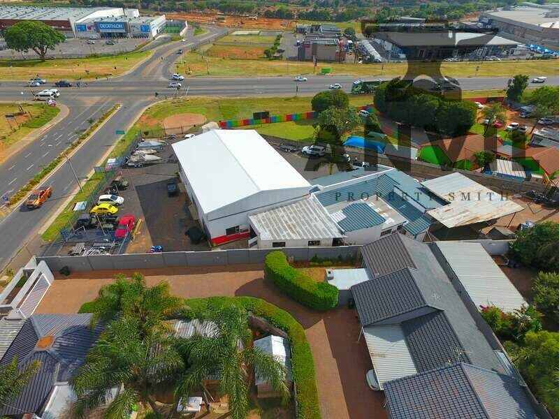 766 Bridal Veil Road, Little Falls, Roodepoort - Entire Premises property image 32