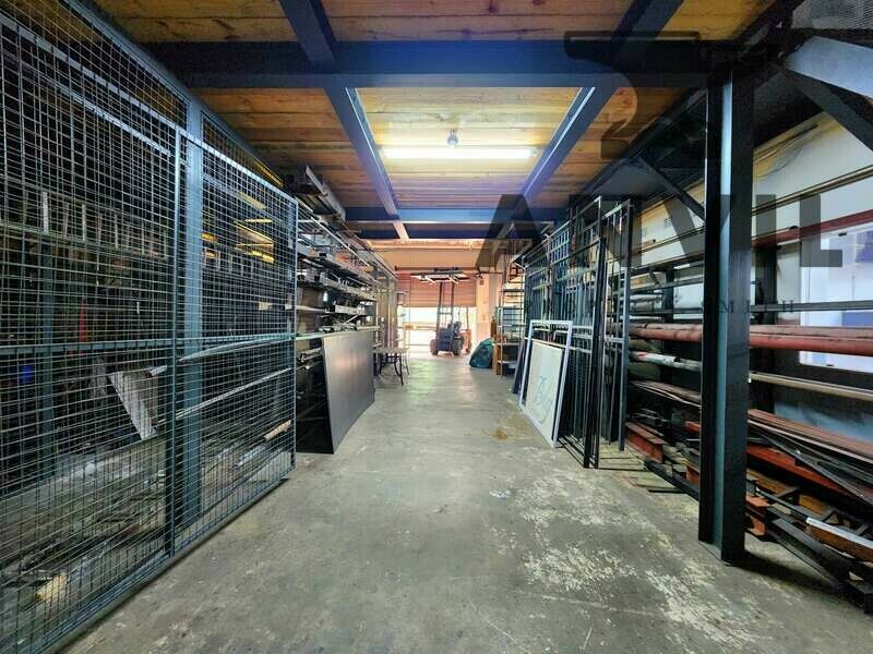 28 Lyn Road - Free-Standing property image 18