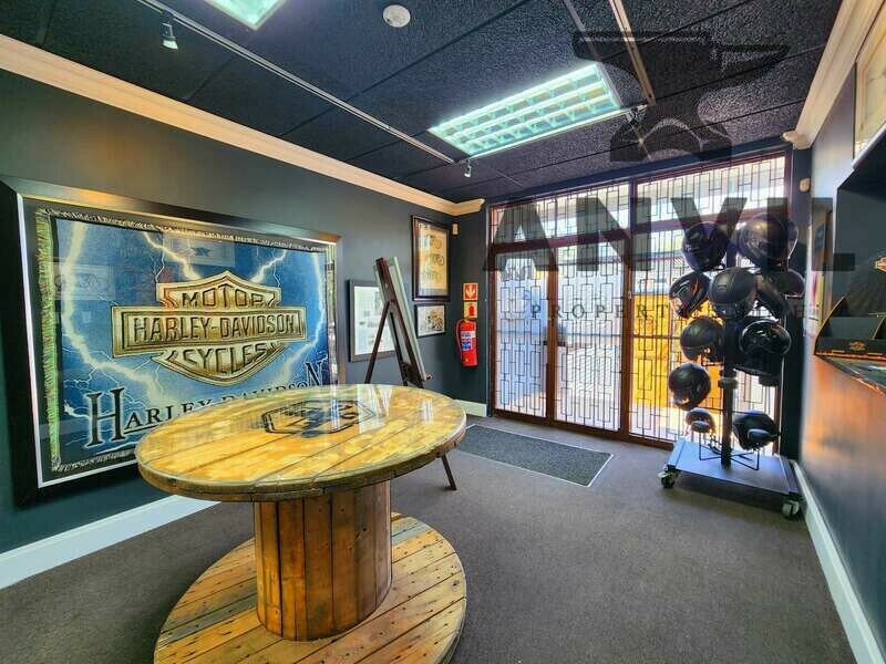 28 Lyn Road - Free-Standing property image 32