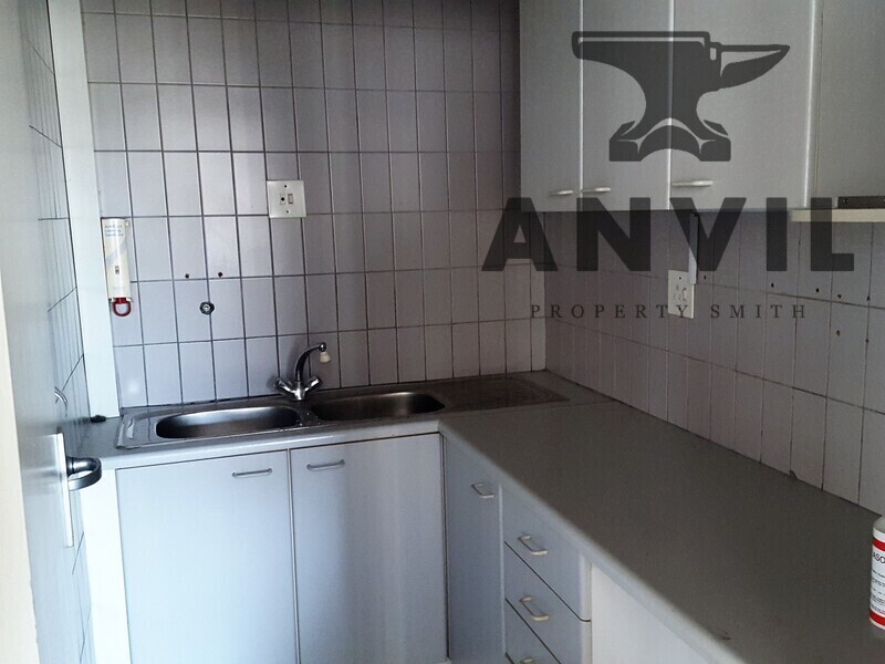 Montague Gardens Industrial Park - Unit 4 property image 14