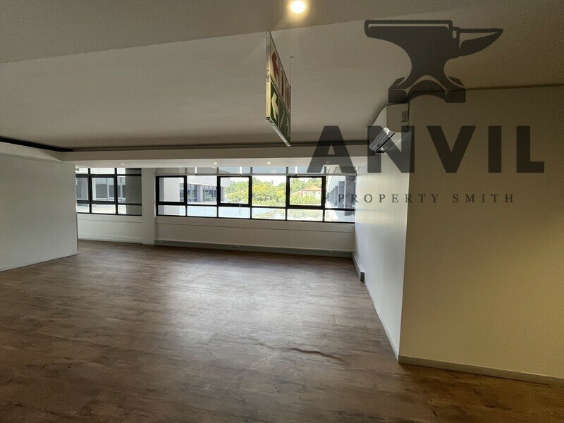 Village Green Shopping Centre - First Floor Office property image 10