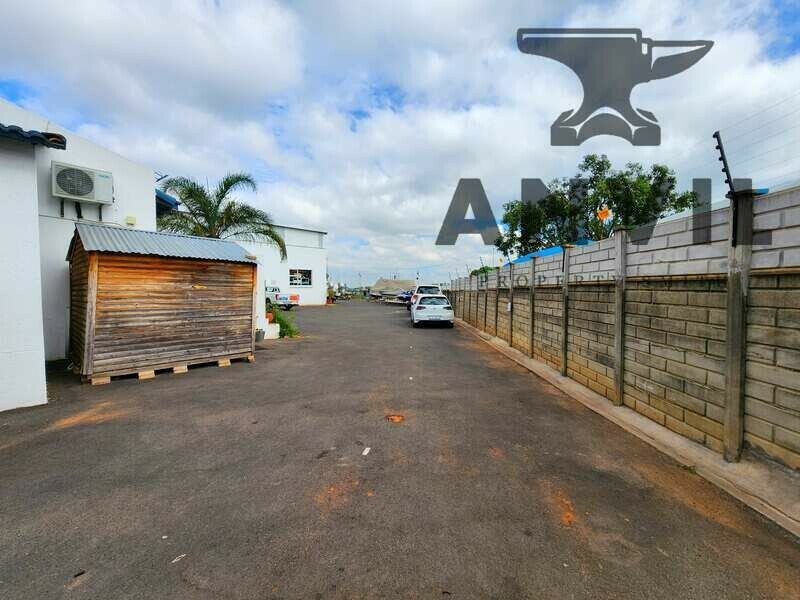 766 Bridal Veil Road, Little Falls, Roodepoort - Entire Premises property image 4