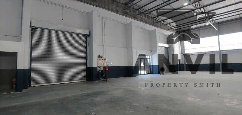 3 Paterson Road  - Double roller shutter Warehouse to let in Patterson Rd property image 19