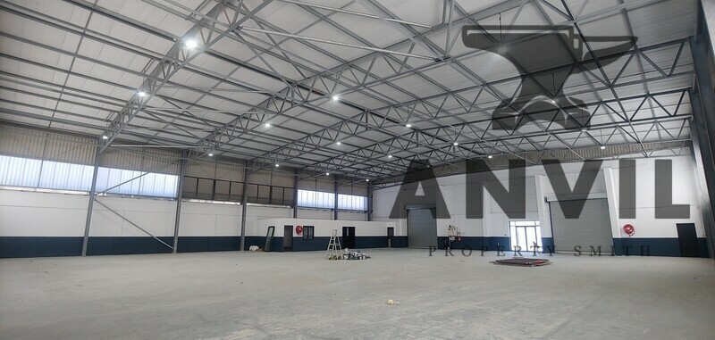 3 Paterson Road  - Double roller shutter Warehouse to let in Patterson Rd property image 3