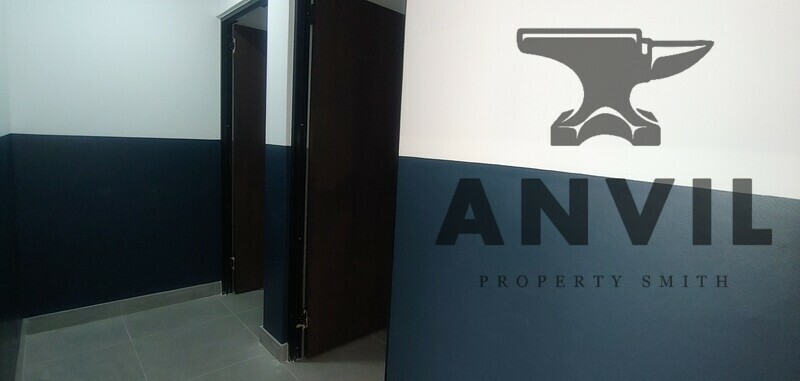 3 Paterson Road  - Double roller shutter Warehouse to let in Patterson Rd property image 6