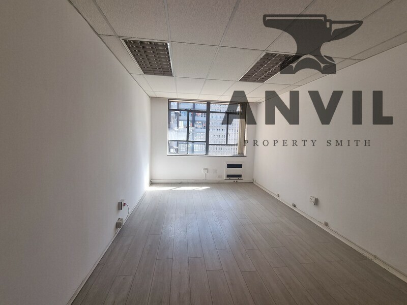 South Point Corner, 87 De Korte Street, Braamfontein, Johannesburg - 8th floor unit 803 property image 3