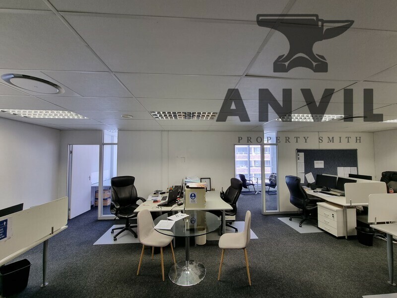 The Equinox, 154 Main Rd - Suite 303 property image 3