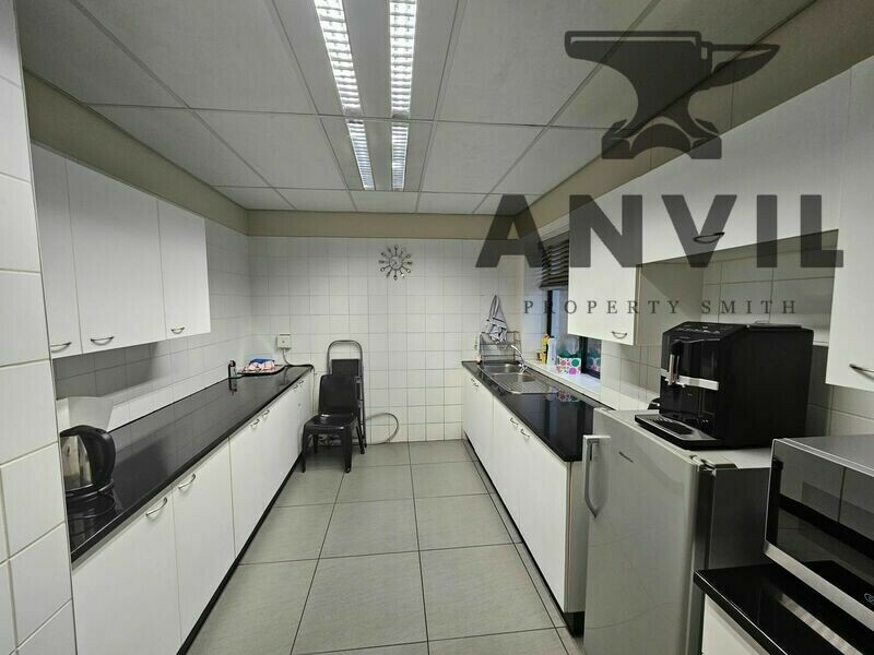 44 Milkyway Avenue, Linbro Business Park - Entire Building property image 8