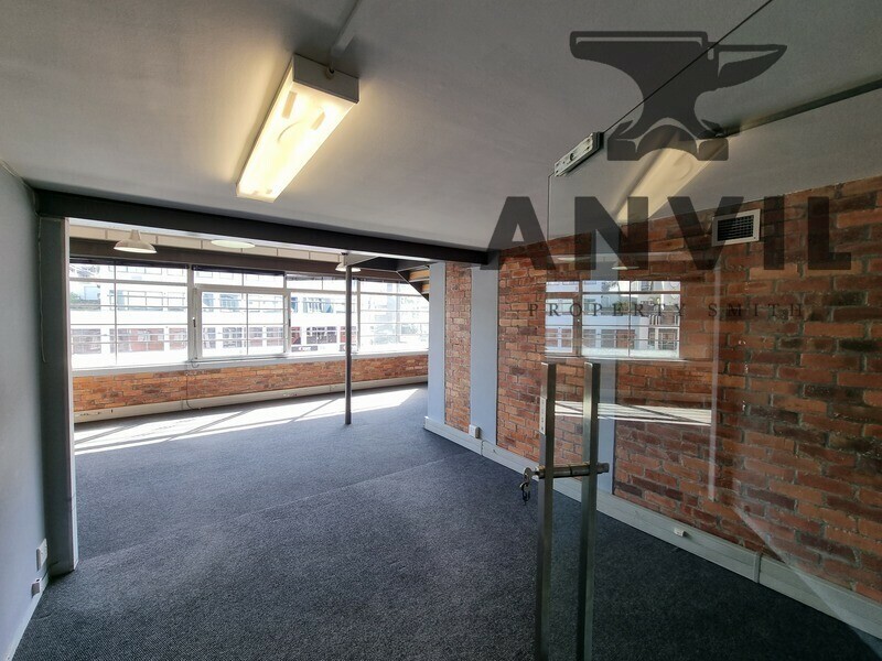 Sovereign Quays ,34 Somerset Road - Suite 320 property image 2