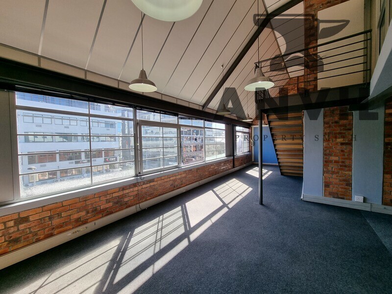 Sovereign Quays ,34 Somerset Road - Suite 320 property image 3
