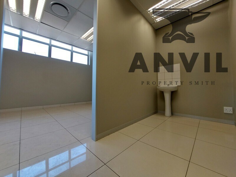 Northlands Corner Retail Centre & Office Park, Randburg - Med 5 property image 18