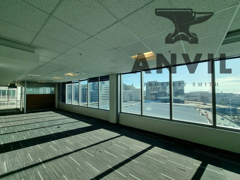 Convention Tower, Corner Heerengracht and Walter Sisulu Aveune - 11th Floor UnitO11b Premium Suite property image 19