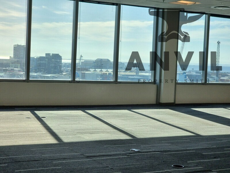 Convention Tower, Corner Heerengracht and Walter Sisulu Aveune - 11th Floor UnitO11b Premium Suite property image 31