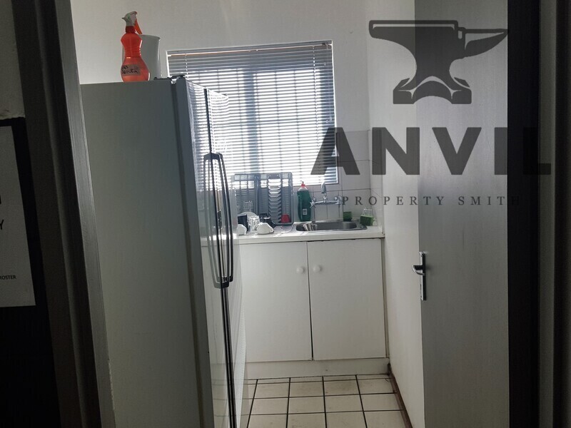 2 Stella Road, Montague Gardens  - Warehouse to let in Montague Gardens property image 6