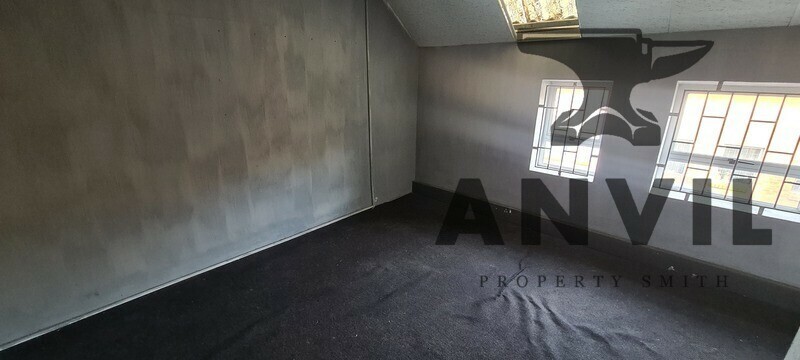 Macias Industrial Park - 11 Macias Park  property image 15