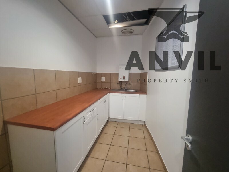 Stonemill Office Park, Randburg - KEYSTONE HOUSE - Lower Level property image 9