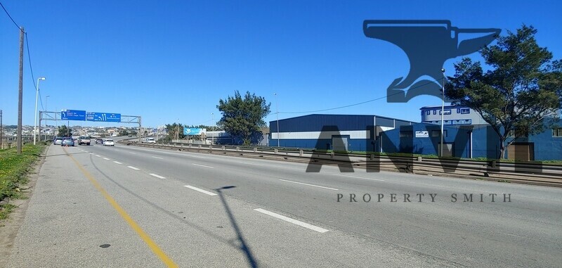 3 Paterson Road  - Double roller shutter Warehouse to let in Patterson Rd property image 24