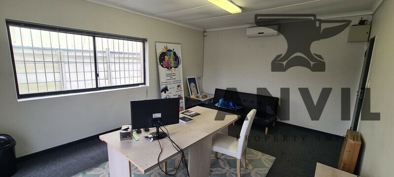 Montague Square - Unit 10 property image 17