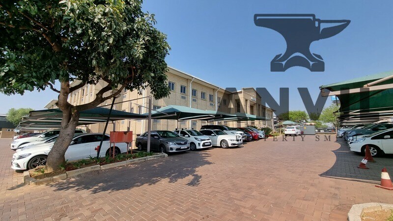 Erf 256-5 Meadowdale  - African Products- Entire Building  property image 4