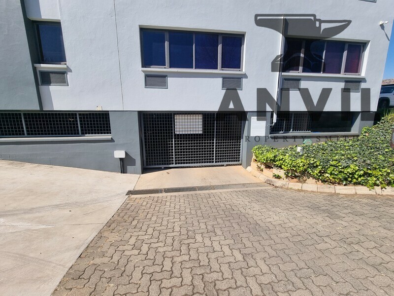 299 Pendoring Office Park, Cresta, Randburg - Office Building - half of bottom floor left  property image 8