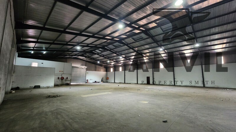 Nr2 - Gauteng Industrial park - Entire warehouse  property image 18